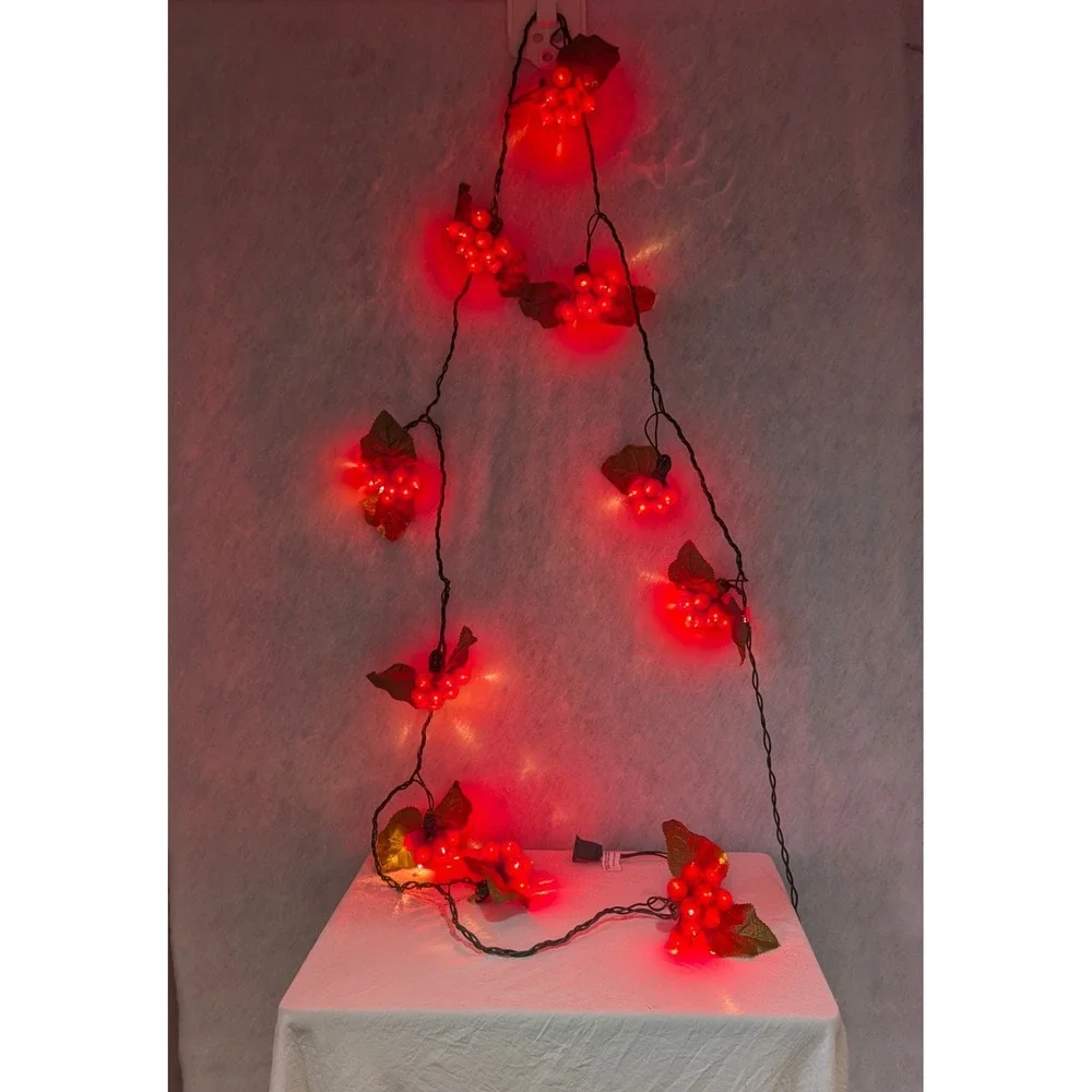 Red‎ Grape Cluster String Lights 126